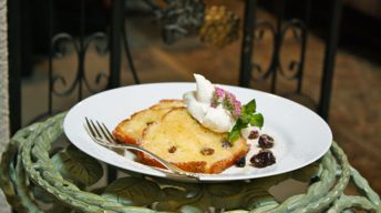 Muscat Canelli Pound Cake